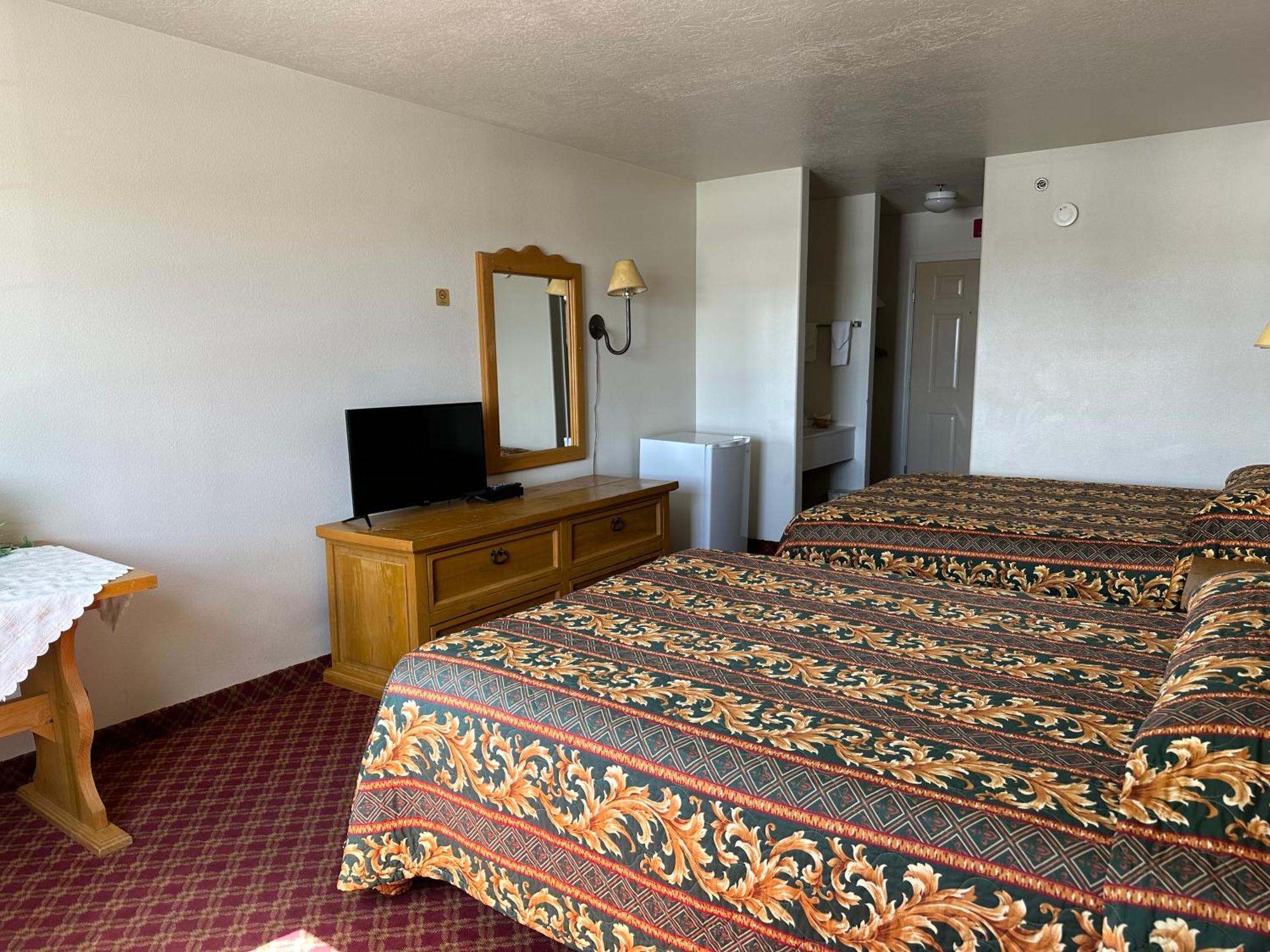 Columbine Inn And Suites Лідвілл Екстер'єр фото